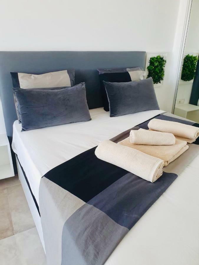 Torremolinoscari Apartment Bagian luar foto